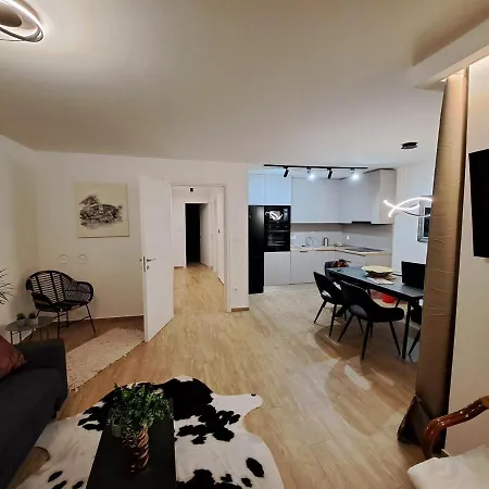 Zoya Del Mar Apartment Pula Exterior photo